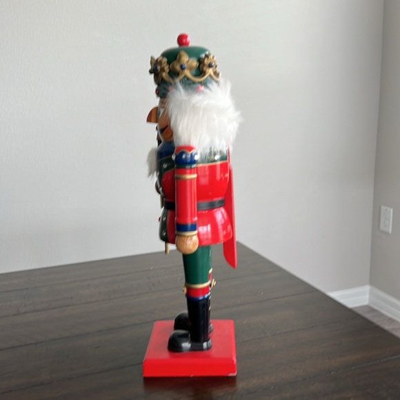 St.Nicholas Square “The Statesman”  Nutcracker - Picture 2 of 6